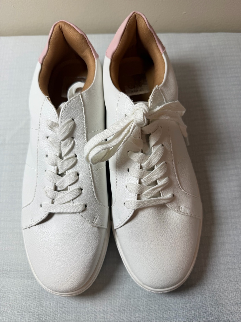 Dolce Vita Classic White Sneakers with Pink Heel Accent - Women's Casual Shoes